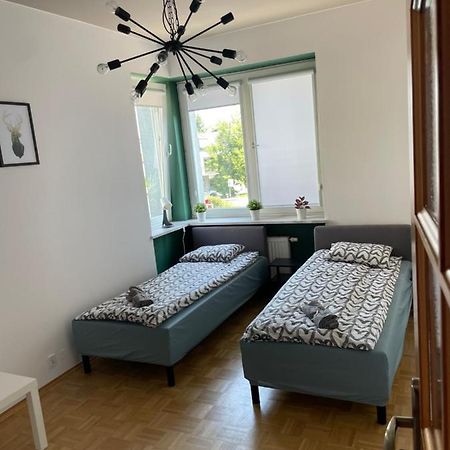Pokoje Nowoursynowska Hostel Варшава Екстериор снимка