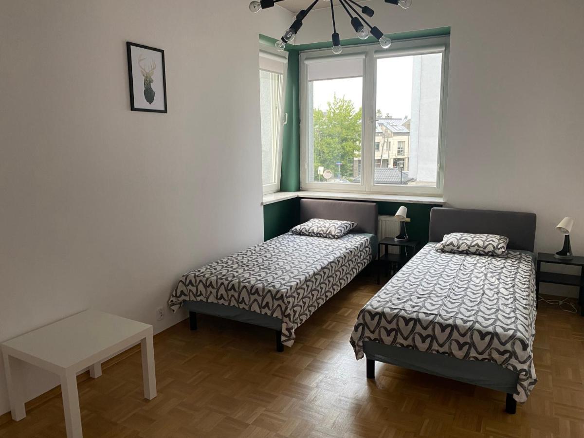 Pokoje Nowoursynowska Hostel Варшава Екстериор снимка