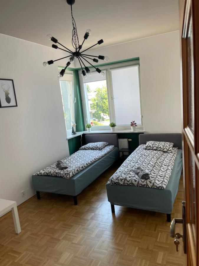 Pokoje Nowoursynowska Hostel Варшава Екстериор снимка
