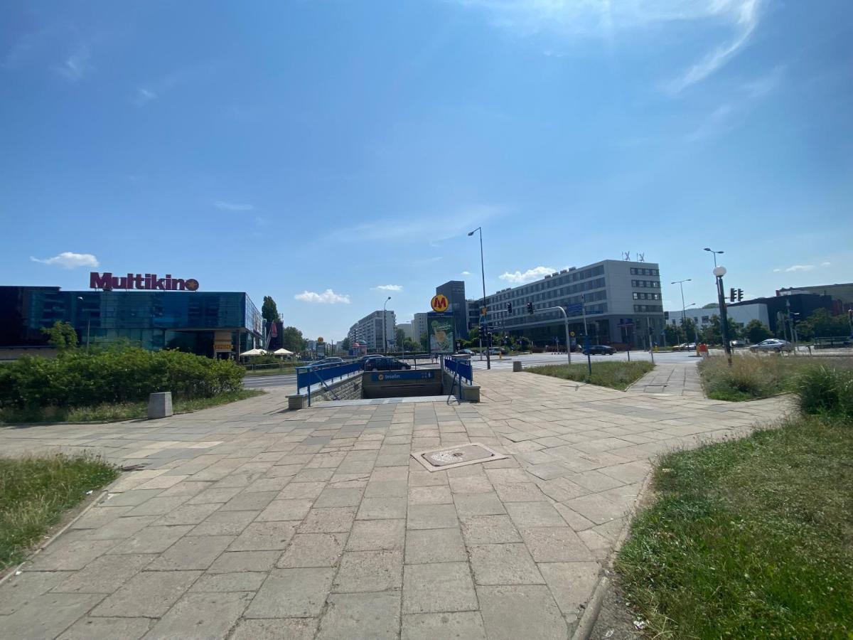 Pokoje Nowoursynowska Hostel Варшава Екстериор снимка