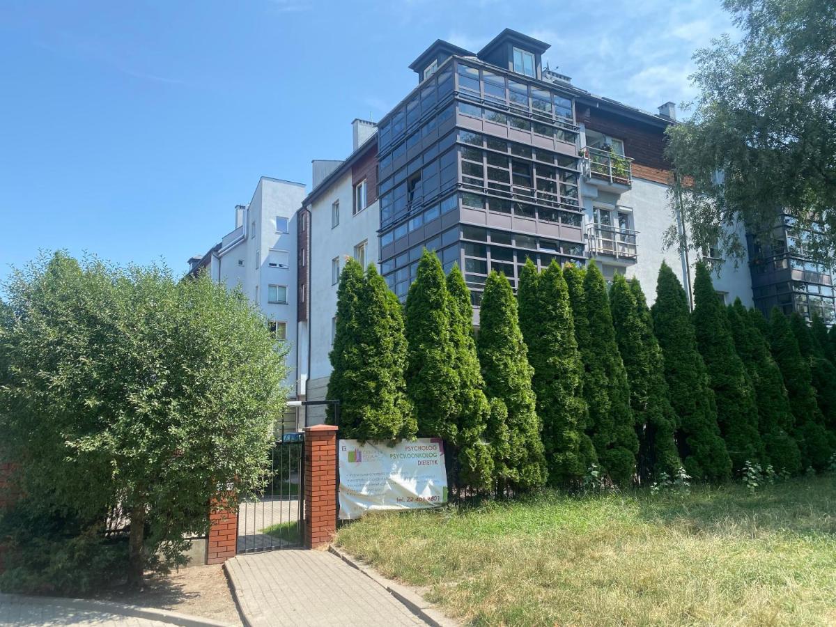 Pokoje Nowoursynowska Hostel Варшава Екстериор снимка