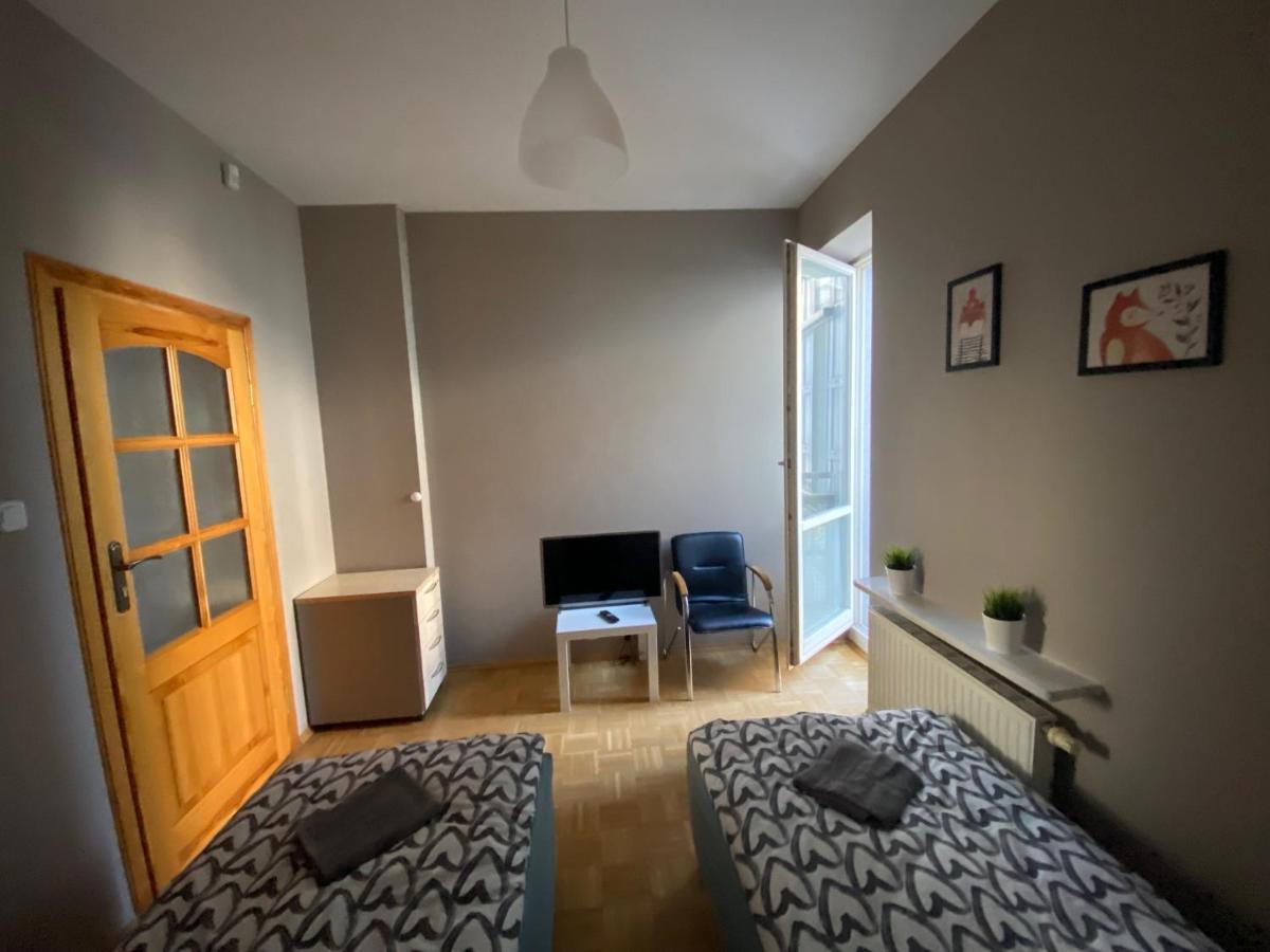Pokoje Nowoursynowska Hostel Варшава Екстериор снимка