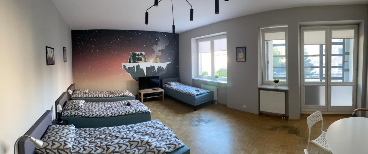 Pokoje Nowoursynowska Hostel Варшава Екстериор снимка
