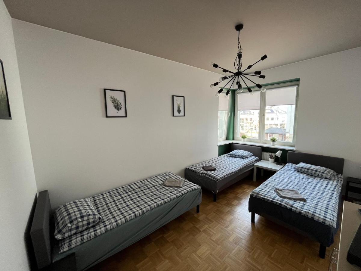 Pokoje Nowoursynowska Hostel Варшава Екстериор снимка