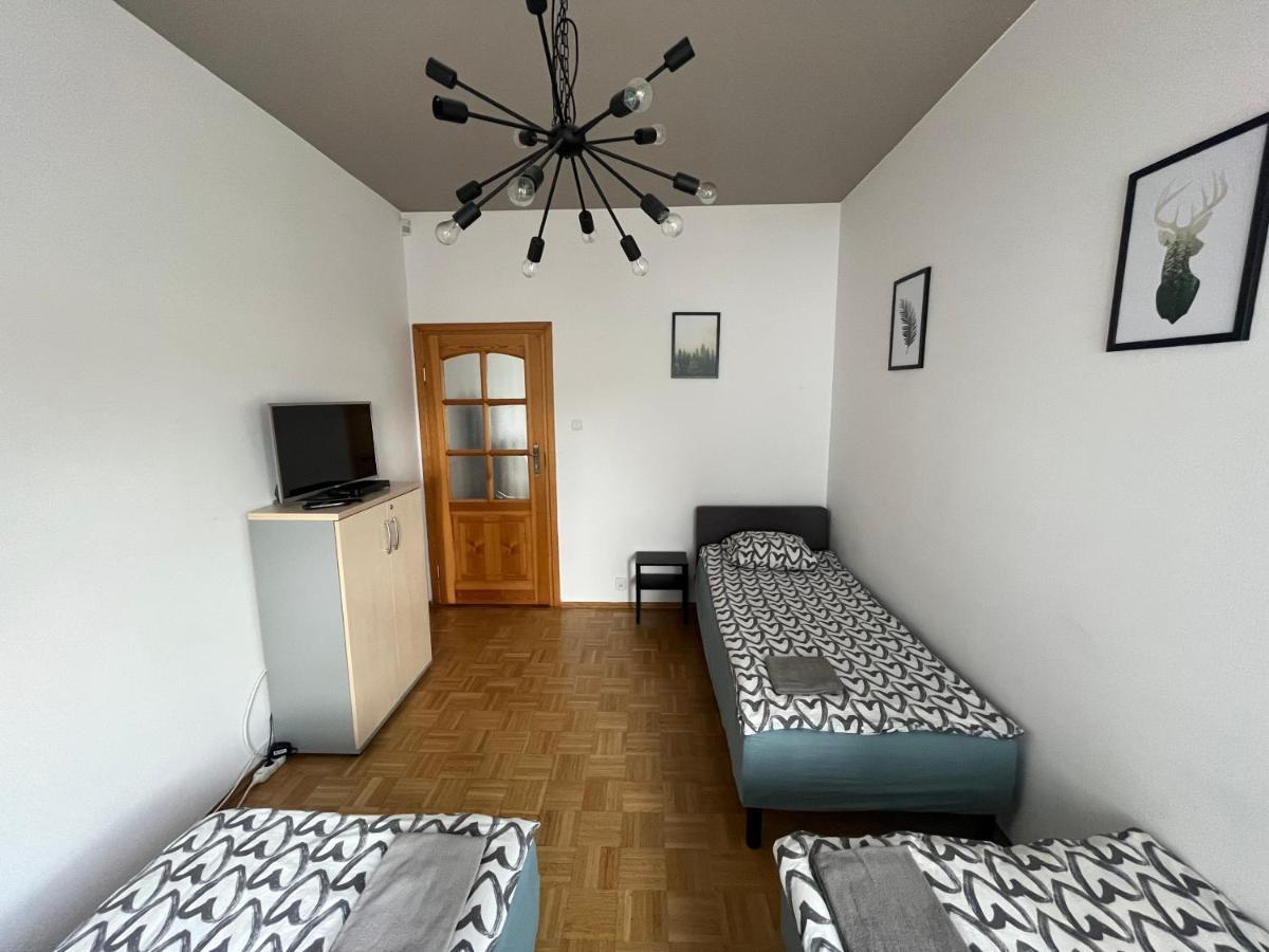 Pokoje Nowoursynowska Hostel Варшава Екстериор снимка
