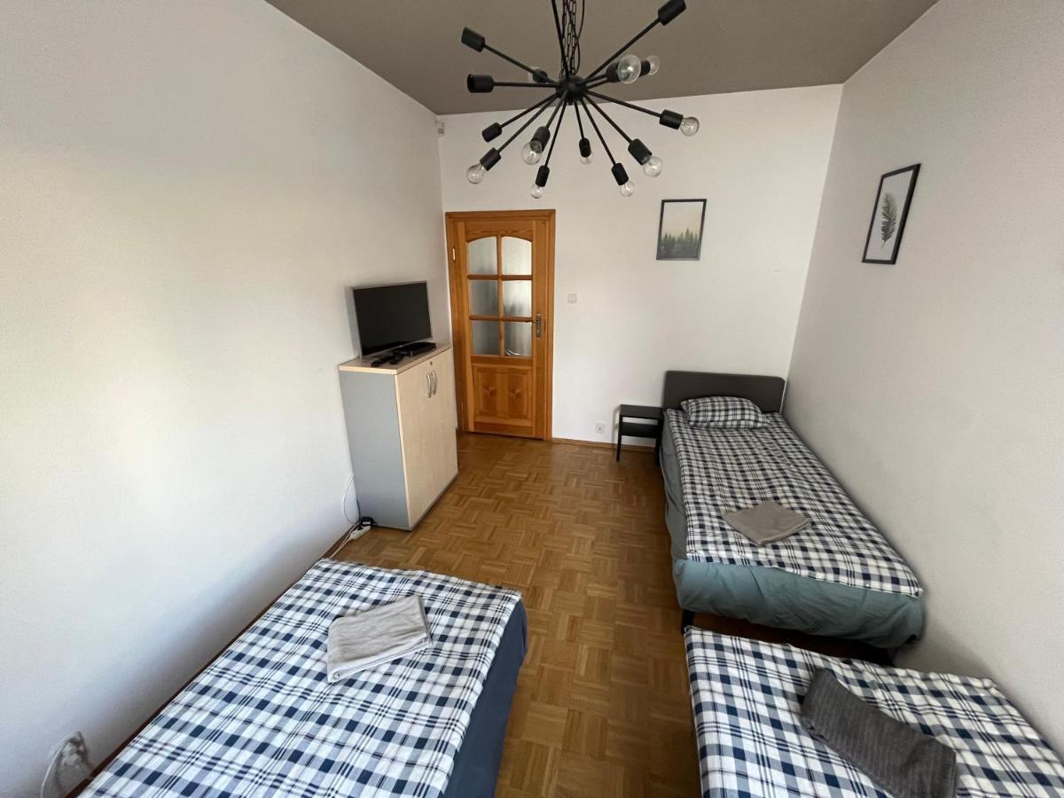 Pokoje Nowoursynowska Hostel Варшава Екстериор снимка
